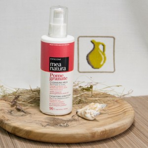 Очищающее молочко 3в1 для лица и глаз MEA Natura Pomegranate, 250мл Очищающее молочко 3в1 для лица и глаз MEA Natura Pomegranate, 250мл