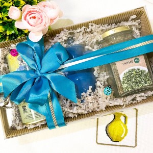 Подарочная коробочка с голубым кувшинчиком Подарочная коробочка с голубым кувшинчиком